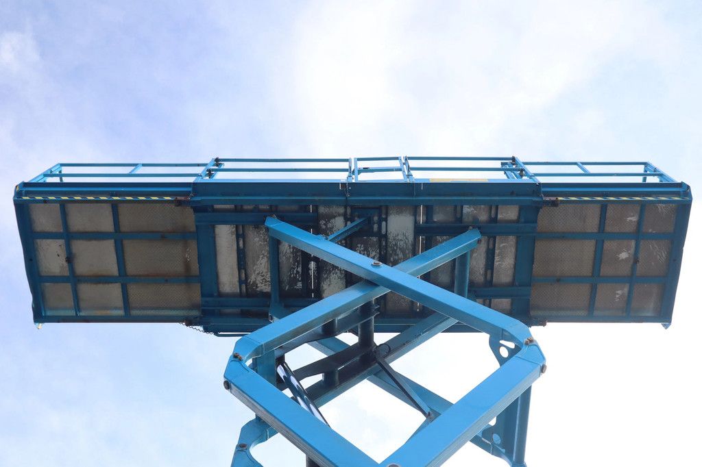 Genie GS-3384 | 12 METER | 1.134 KG