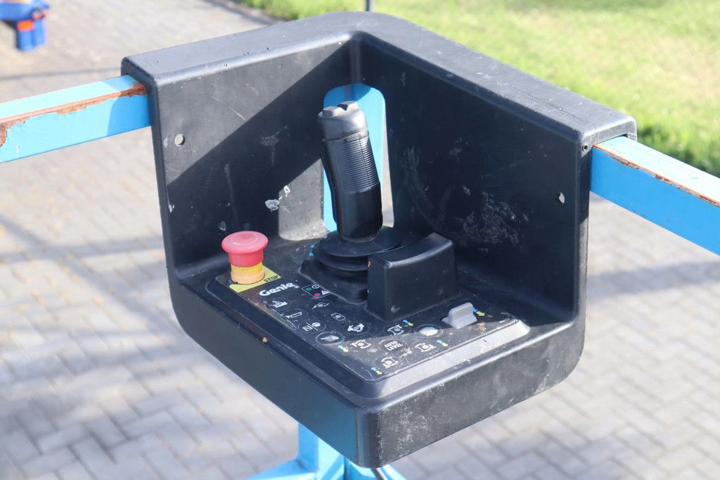 Genie GS-3384 | 12 METER | 1.134 KG