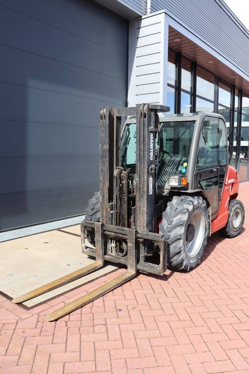 Ruw-terreinheftruck Manitou MH25-4 T Buggy Diesel 44.7kW 2500kg 3.7m 2005