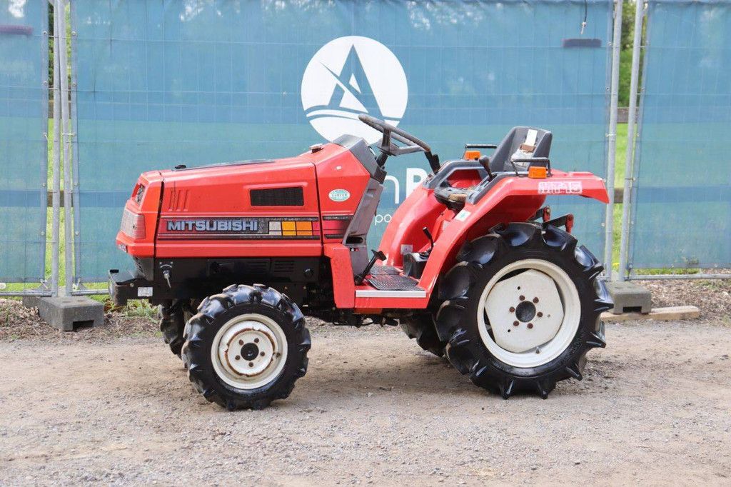 Kleintraktor Mitsubishi MT15D Diesel 15 PS
