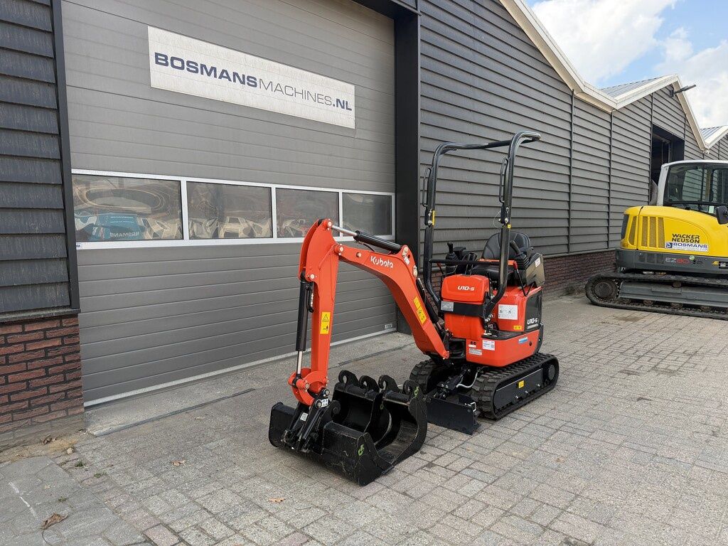 Kubota U10 minigraver DEMO 2023 10 uur €295 LEASE