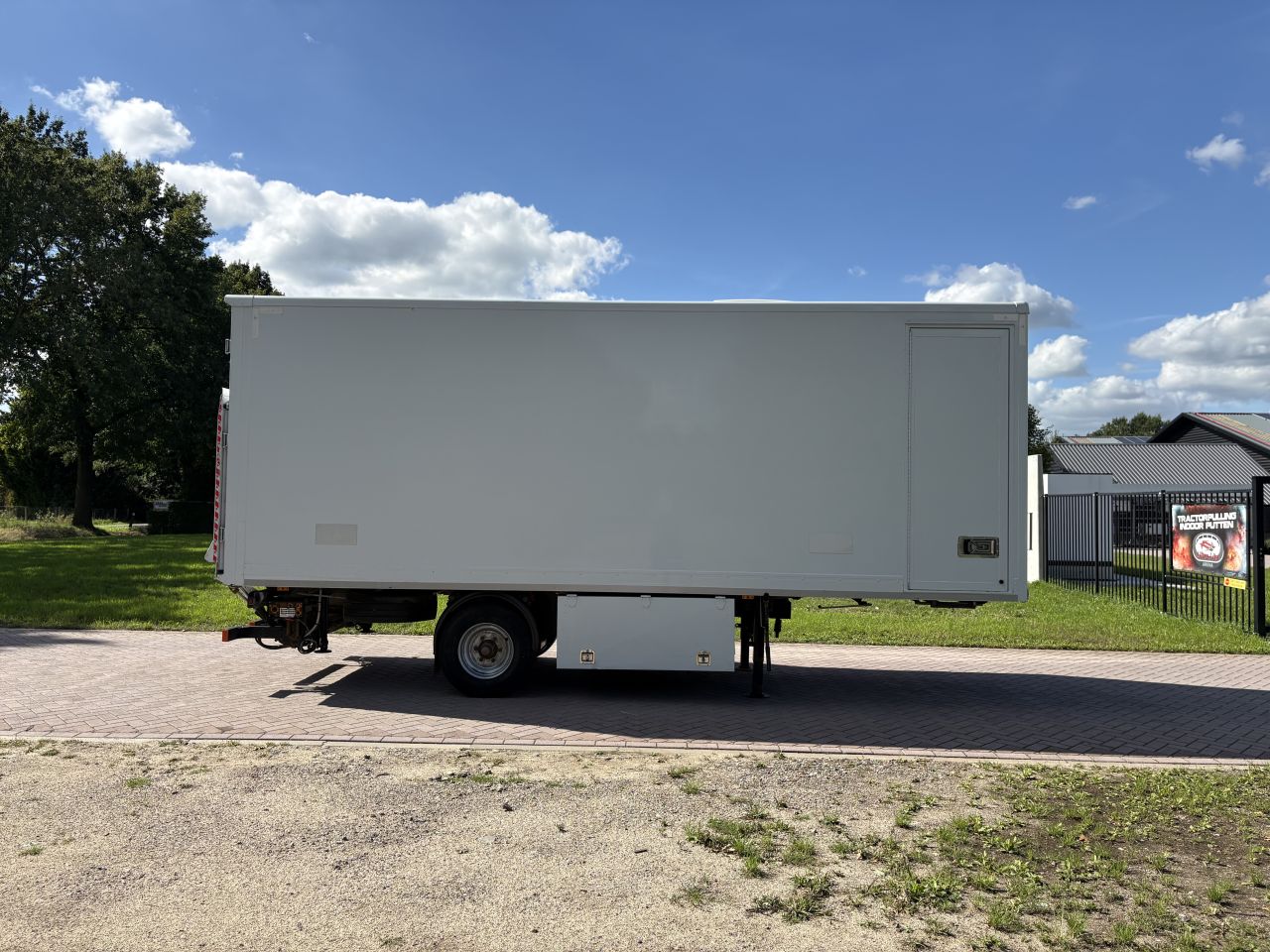 Be oplegger 6.6 ton VF BLOEM OPLEGGER gesloten laadklep 1000 kg