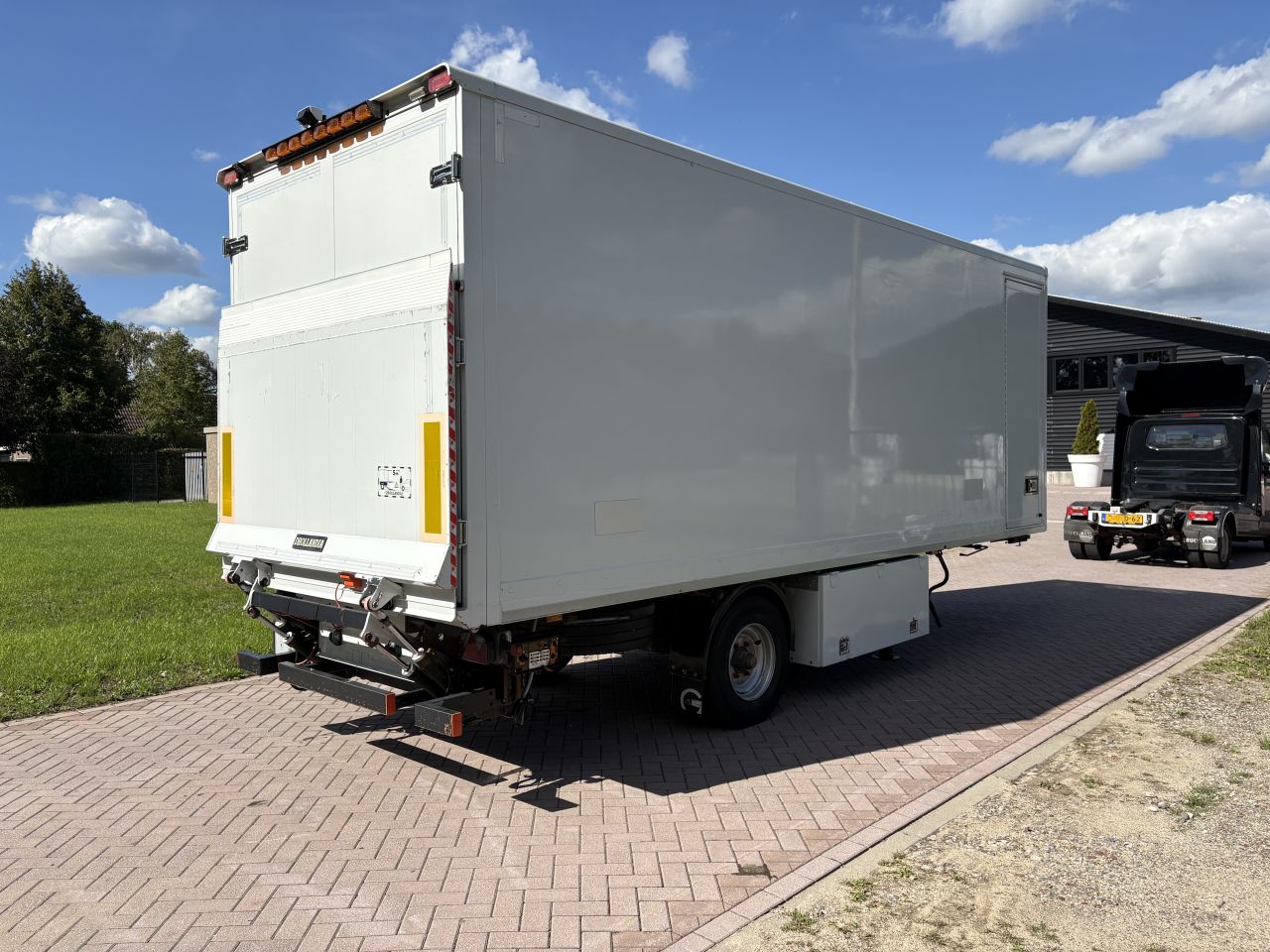 Be oplegger 6.6 ton VF BLOEM OPLEGGER gesloten laadklep 1000 kg