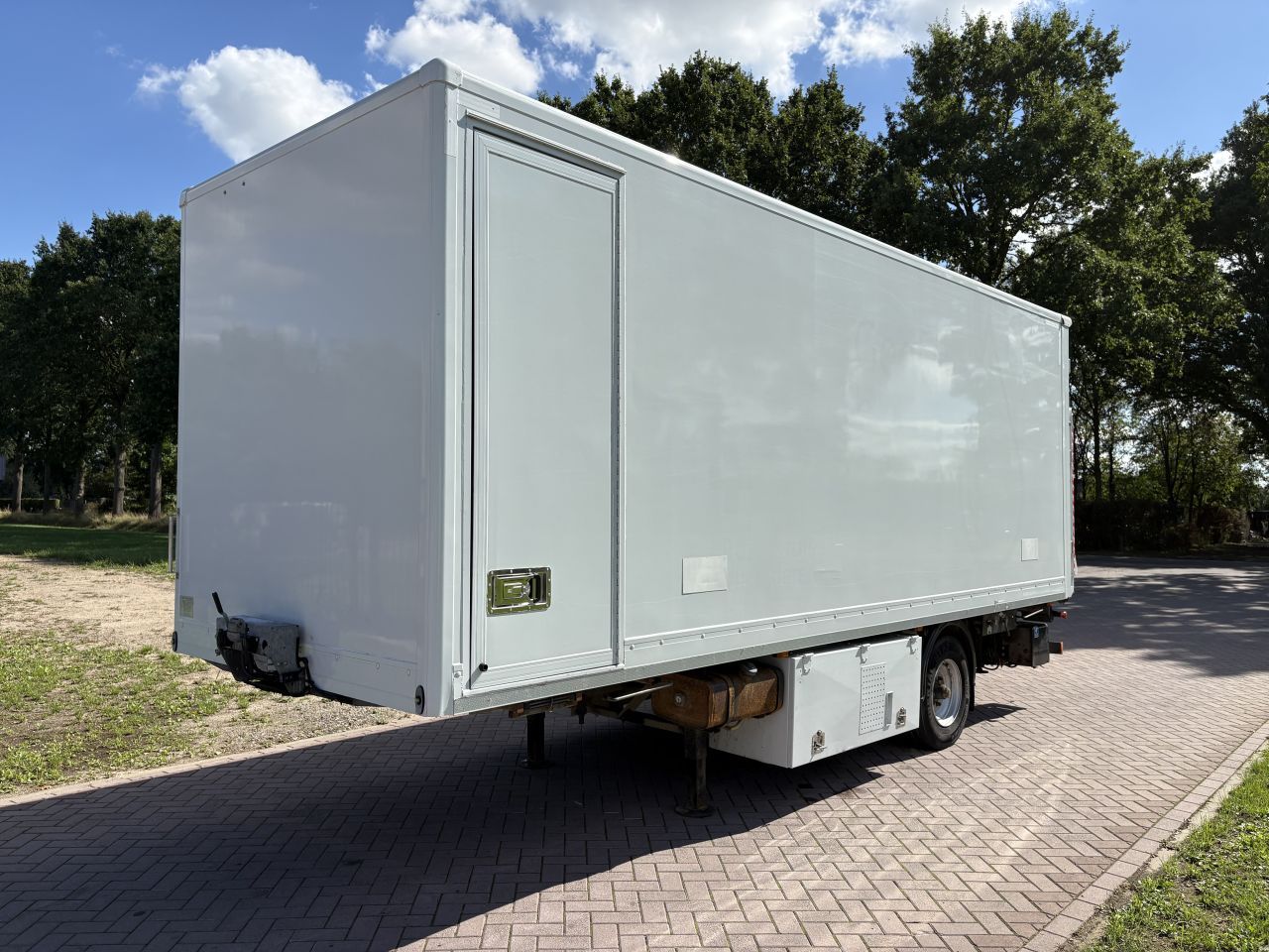 Be oplegger 6.6 ton VF BLOEM OPLEGGER gesloten laadklep 1000 kg