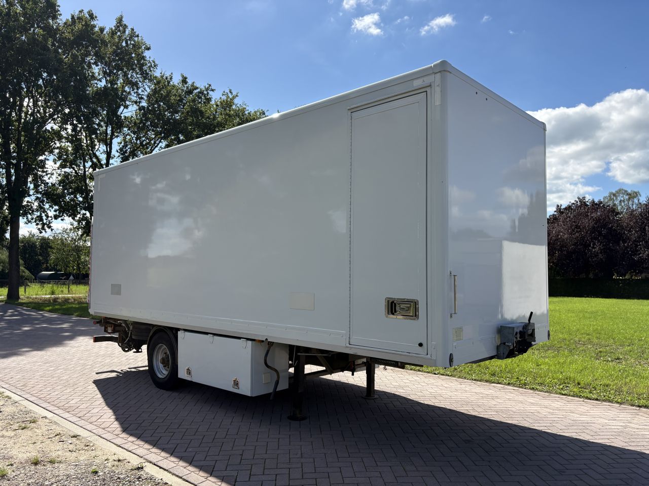 Be oplegger 6.6 ton VF BLOEM OPLEGGER gesloten laadklep 1000 kg