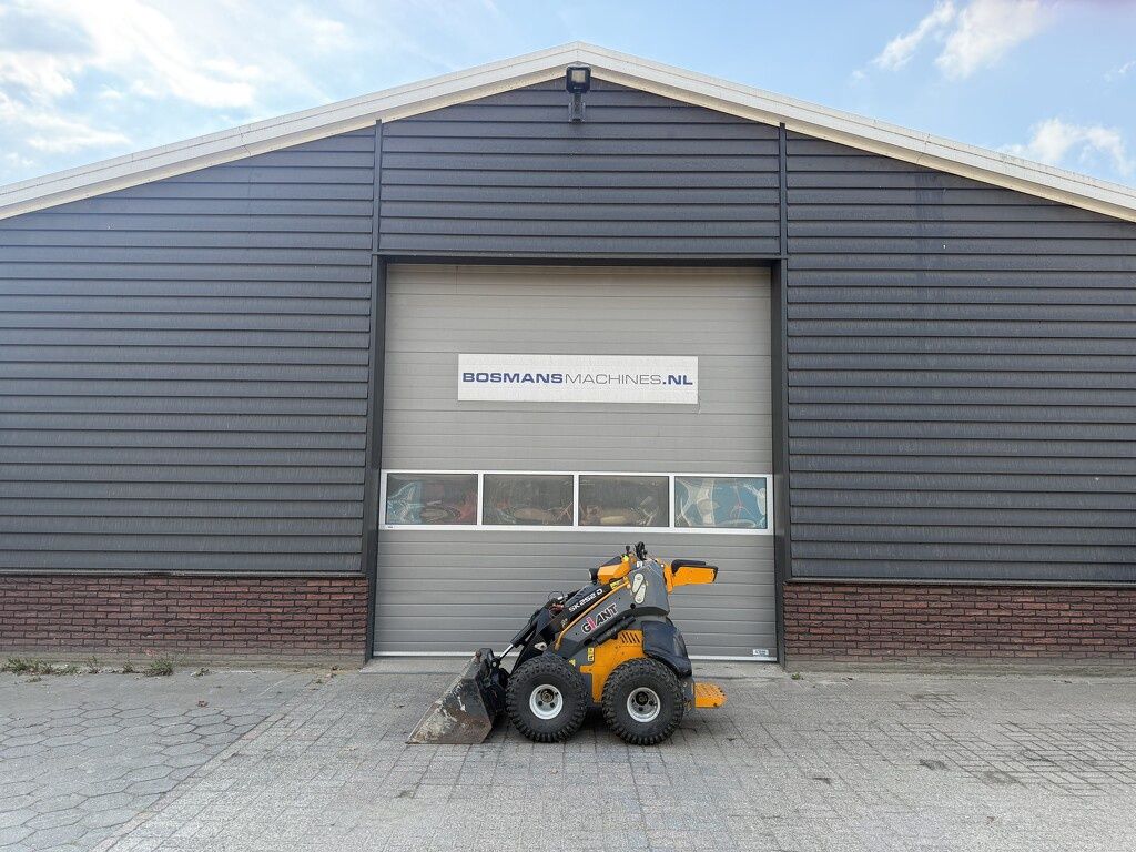 Giant SK252 D skid schranklader / minishovel 2019