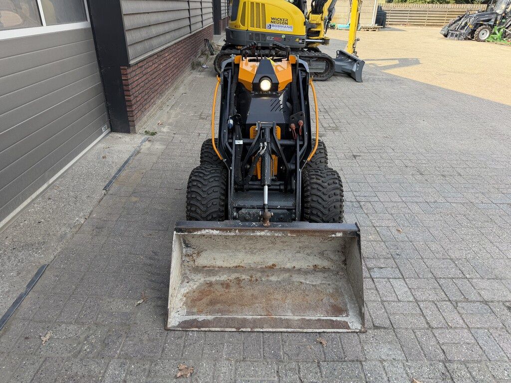 Giant SK252 D skid schranklader / minishovel 2019