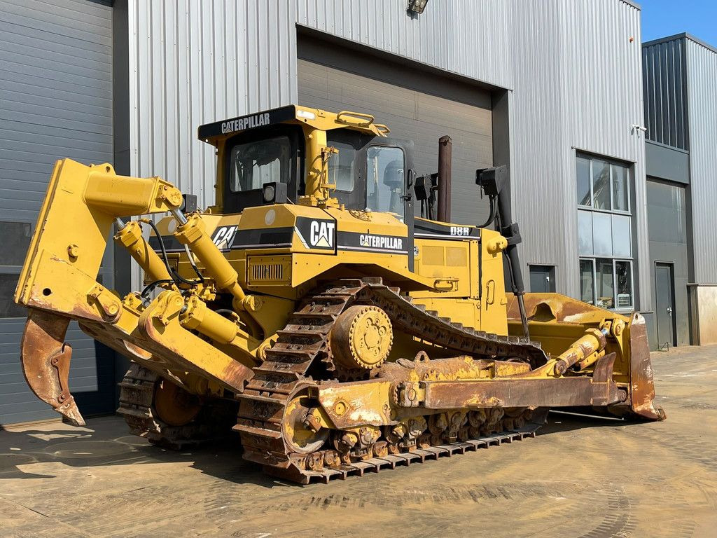 Caterpillar D8R