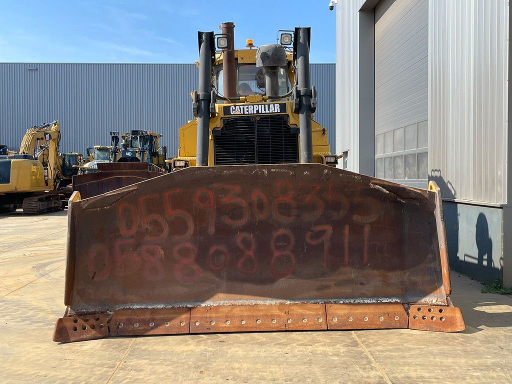 Caterpillar D8R