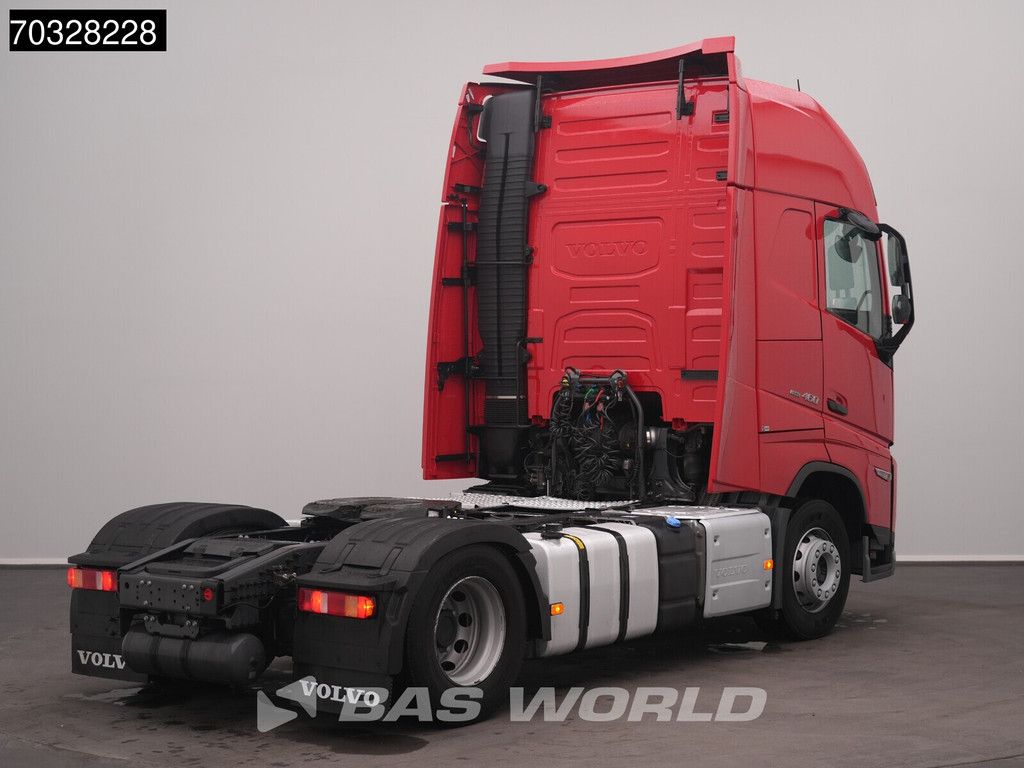 Volvo FH 460 4X2 XL 2x Tanks Navi ACC