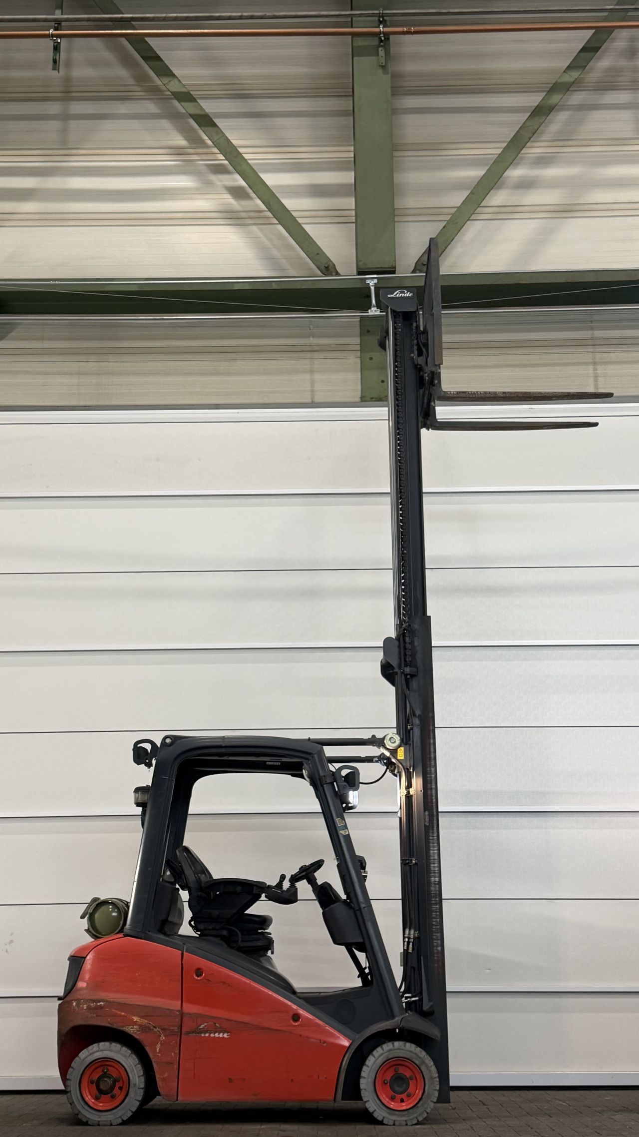 LPG heftruck Linde H16T-01