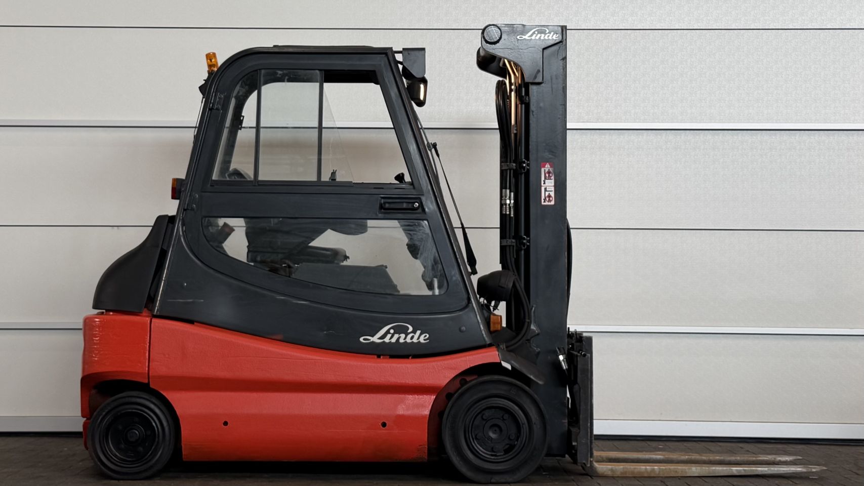 Elektrische heftruck Linde E30-03, Triplex