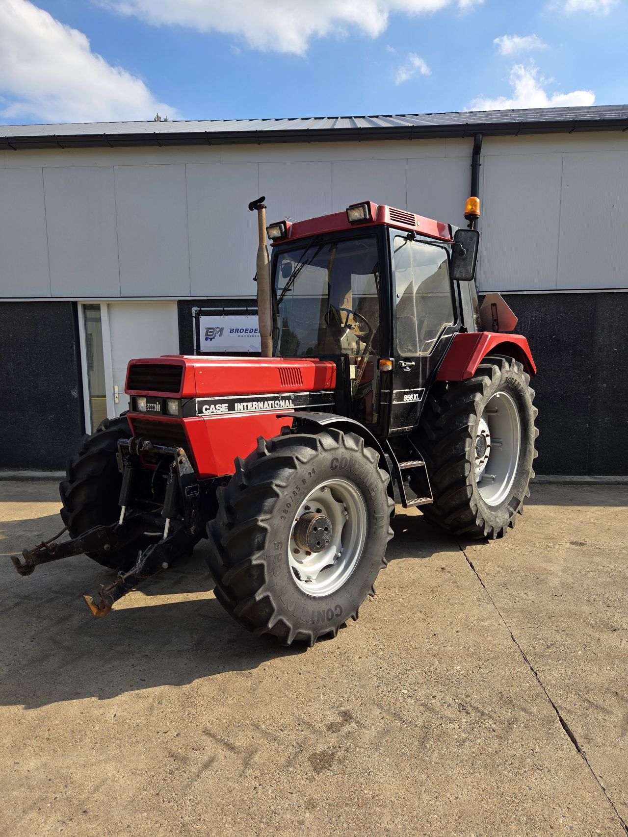 Case international 856XL