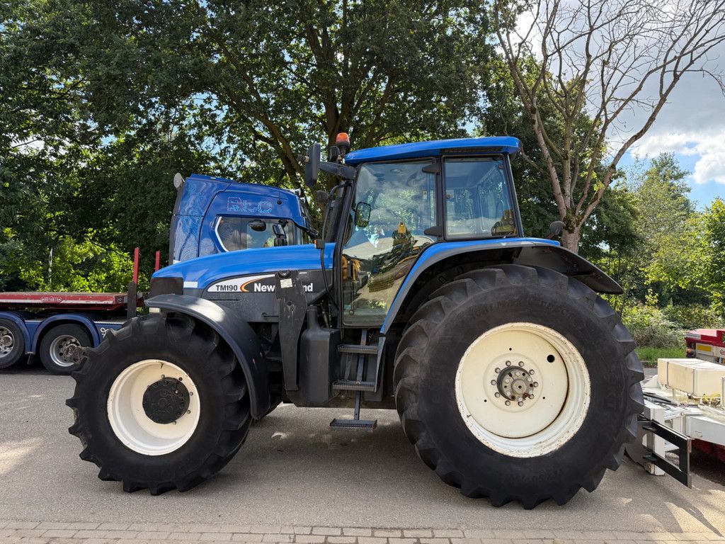 New Holland TM190 TM190