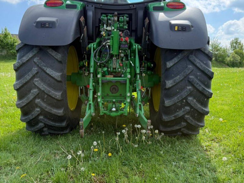 John Deere 6215R im Kundenauftrag