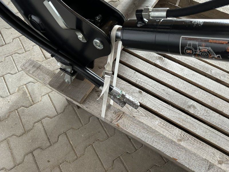 Hauer POM R95
