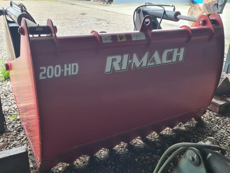 200HD