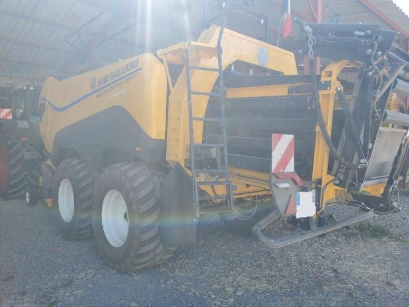 New Holland Cr Cutter