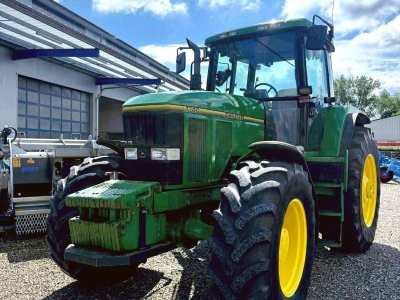 John Deere 7700 Allrad mech. 3709 Std Einsatz Werksverkehr
