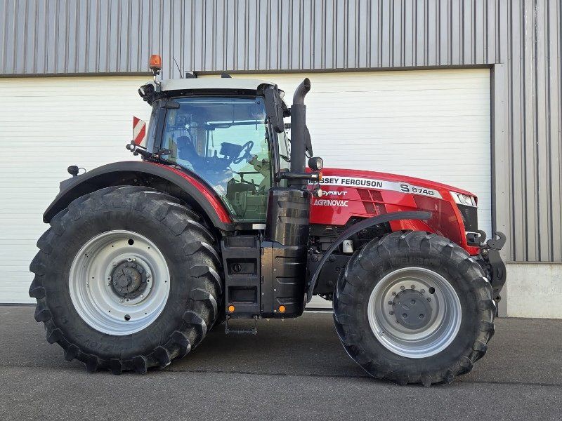 Massey Ferguson / 8740 S C VT klusive
