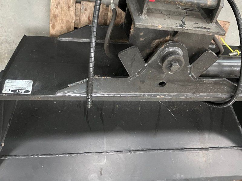 Takeuchi TB230 JST Ny kipskovl