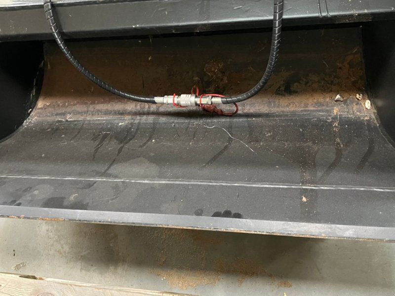Takeuchi TB230 JST Ny kipskovl