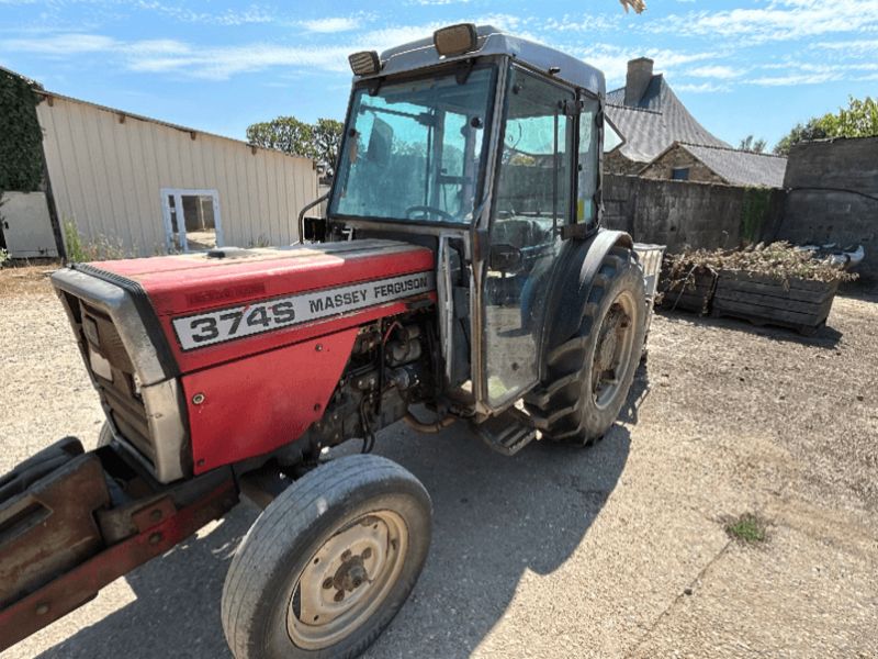 Massey Ferguson 374S
