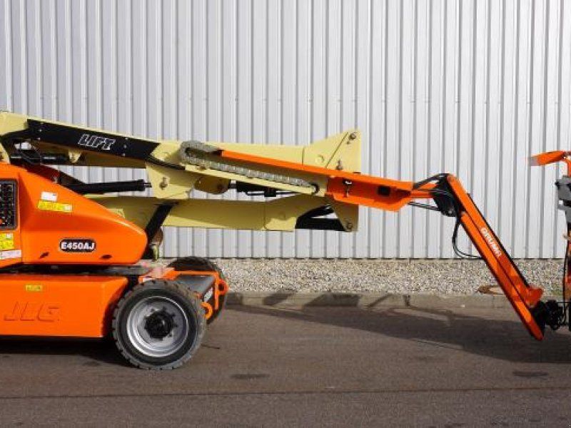 JLG E450AJ