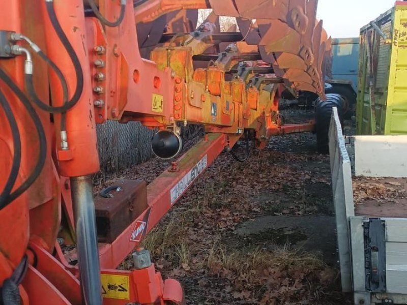 Kuhn Challenger