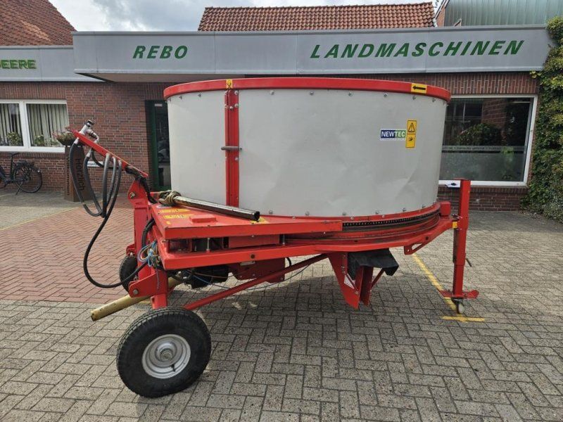 Kverneland Taarup 807