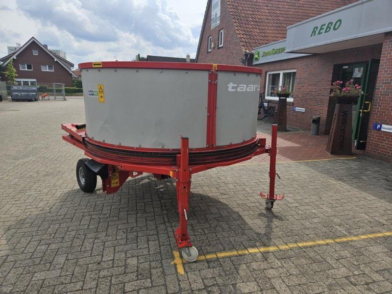 Kverneland Taarup 807