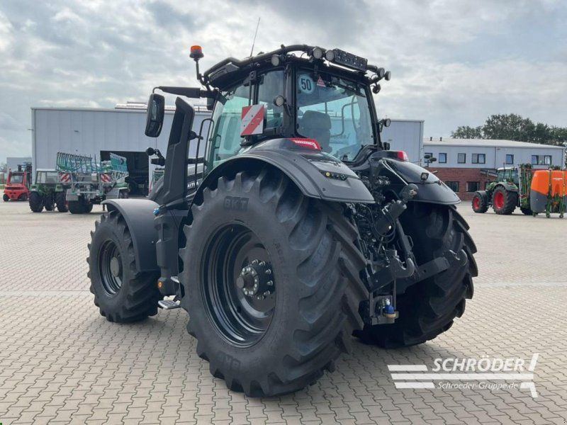 Valtra Q 245 | FORSTKABINE
