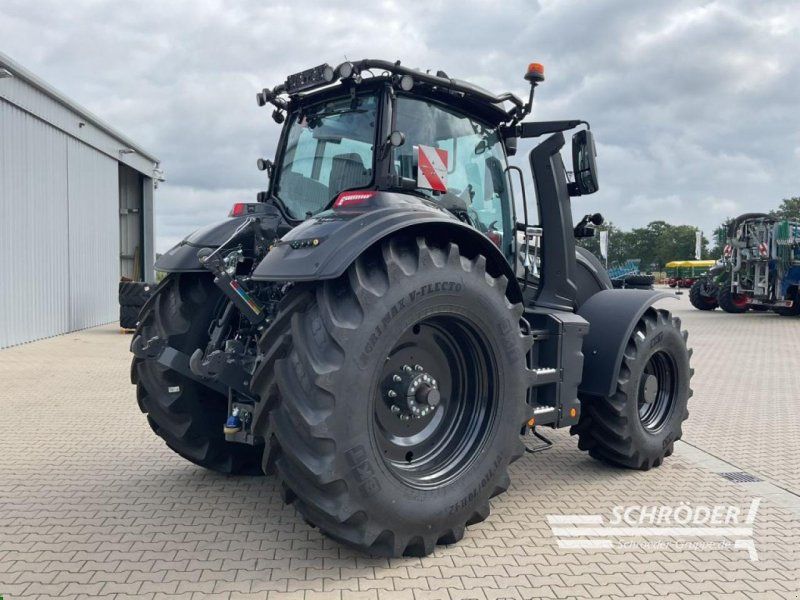Valtra Q 245 | FORSTKABINE