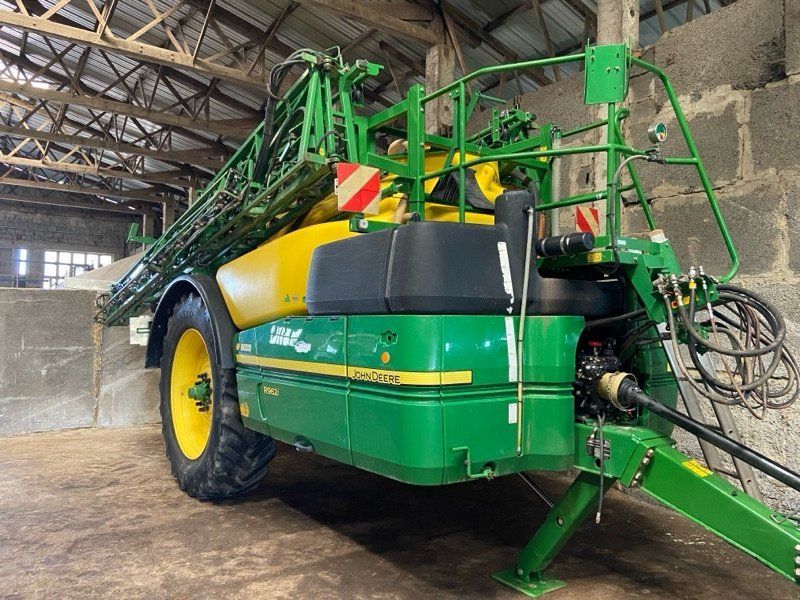 John Deere R962i