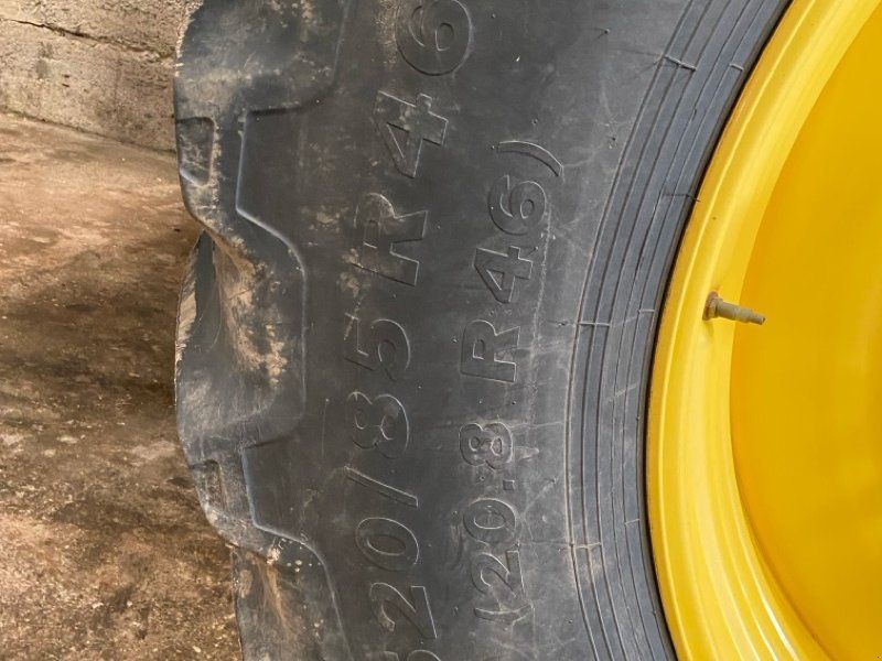 John Deere R962i