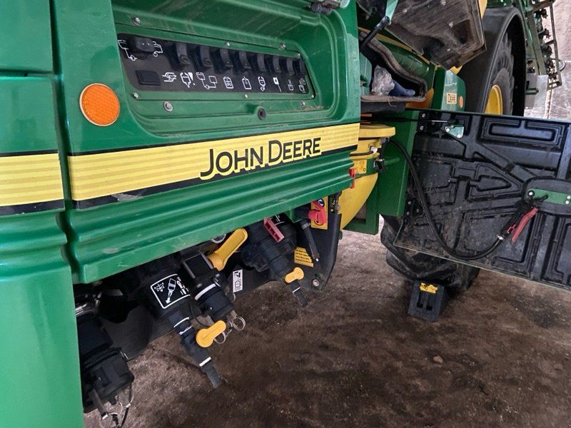John Deere R962i