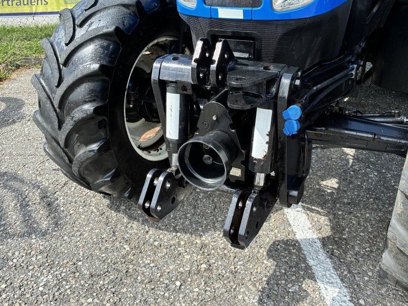 New Holland TS115A