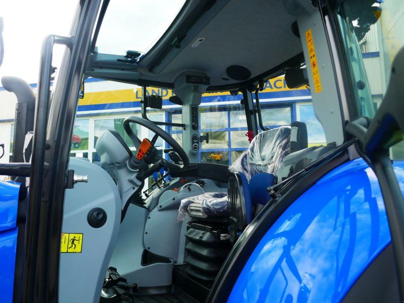 New Holland T5.100 Electro Command (IntelliShift)