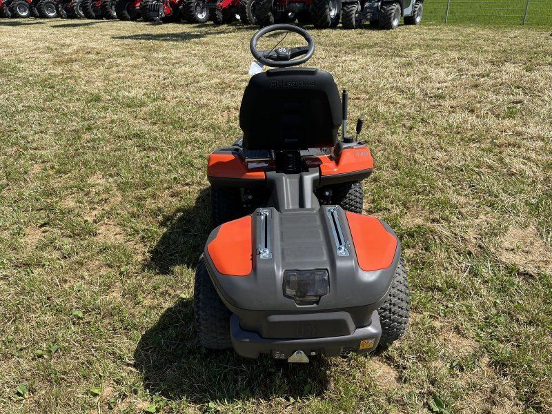 Husqvarna Rider 200iX ALLRAD 94/103cm & SCHNEESCHILD