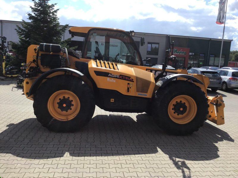 JCB 560-80 Agri Xtra