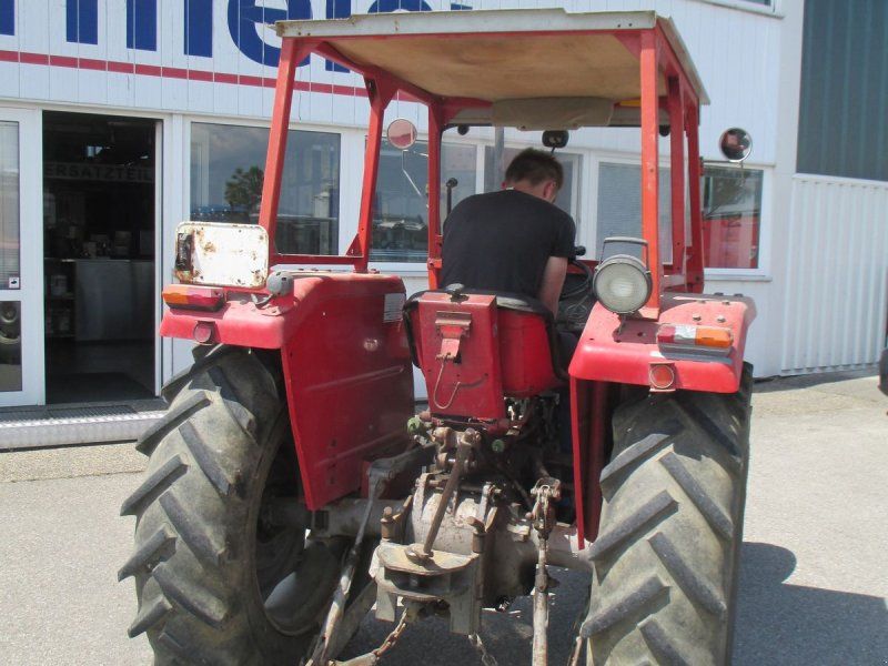 Massey Ferguson 245
