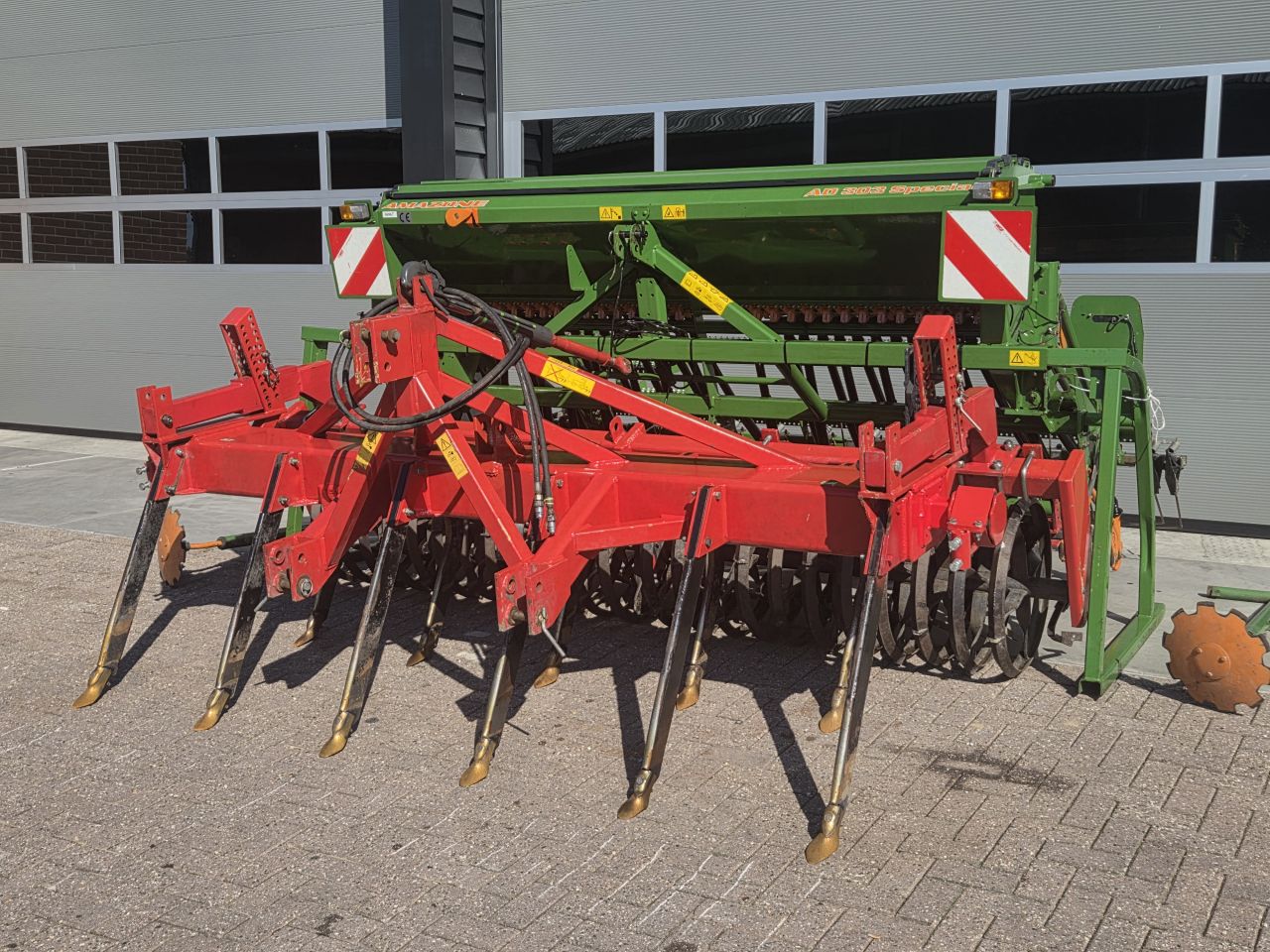Evers Mustang LD-11BR + Amazone AD 303 Special zaaiopbouw