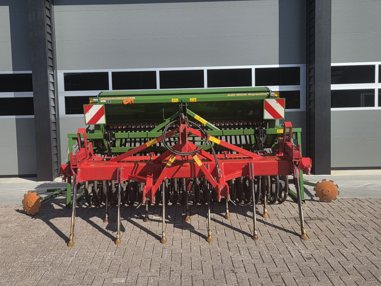 Evers Mustang LD-11BR + Amazone AD 303 Special zaaiopbouw