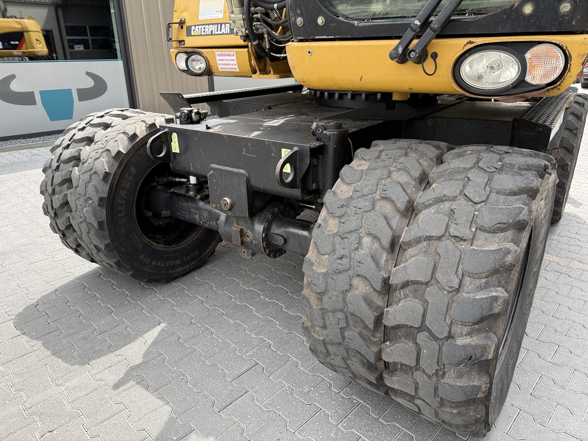 Gebrauchter CATERPILLAR M313D Mobilbagger mit Airco