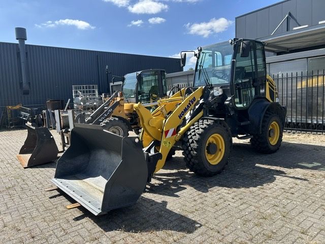 VOLVO L25B