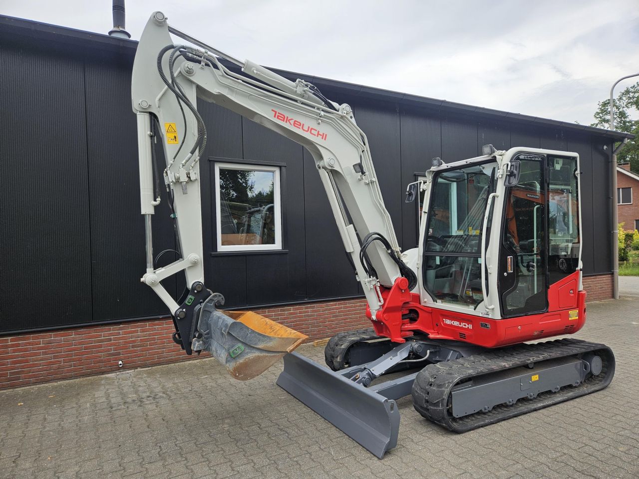 Takeuchi TB260 Stage V 1580 uur