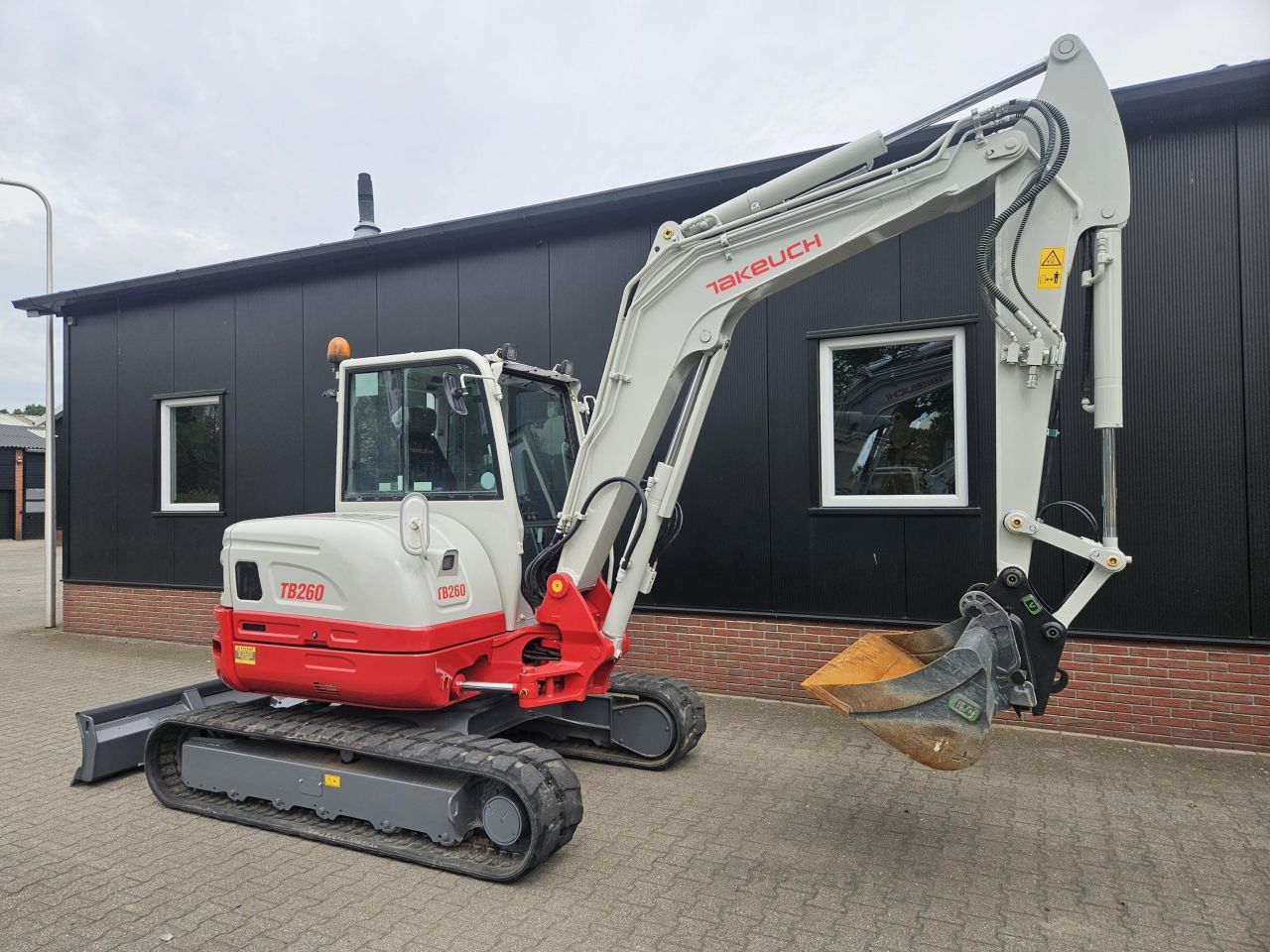 Takeuchi TB260 Stage V 1580 uur