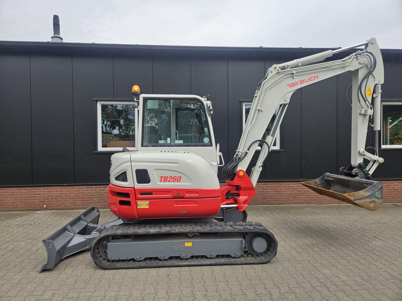 Takeuchi TB260 Stage V 1580 uur