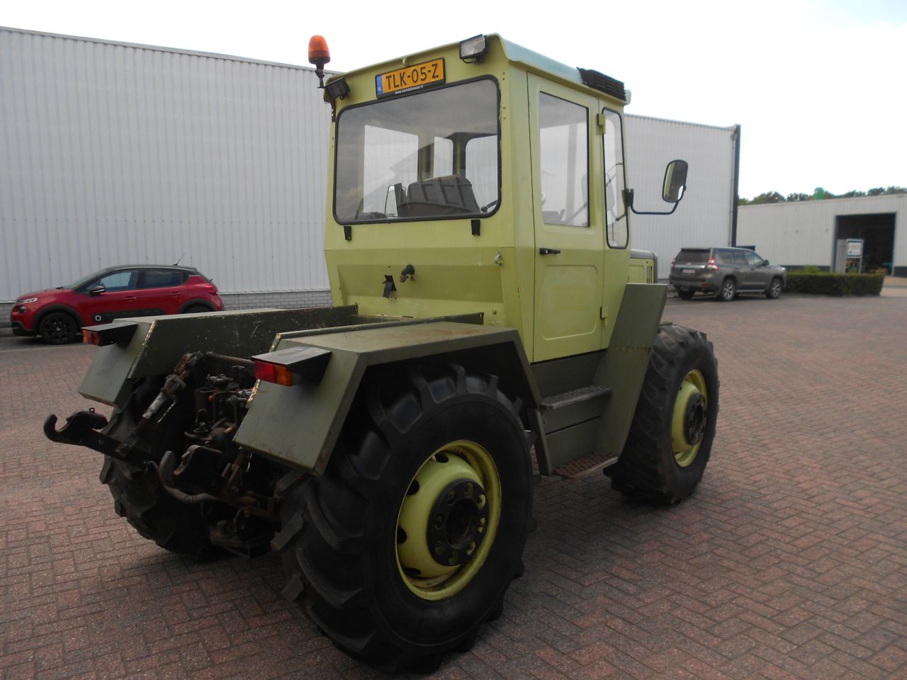 Mb trac 900
