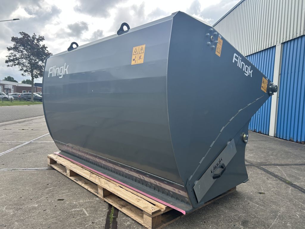 Flingk KHXL 1724 met JCB Q-Fit